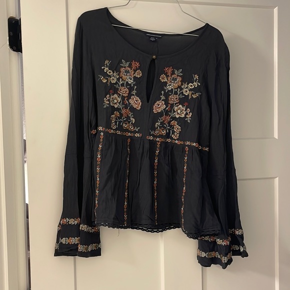 used american eagle bell sleeve blouse - Picture 1 of 3